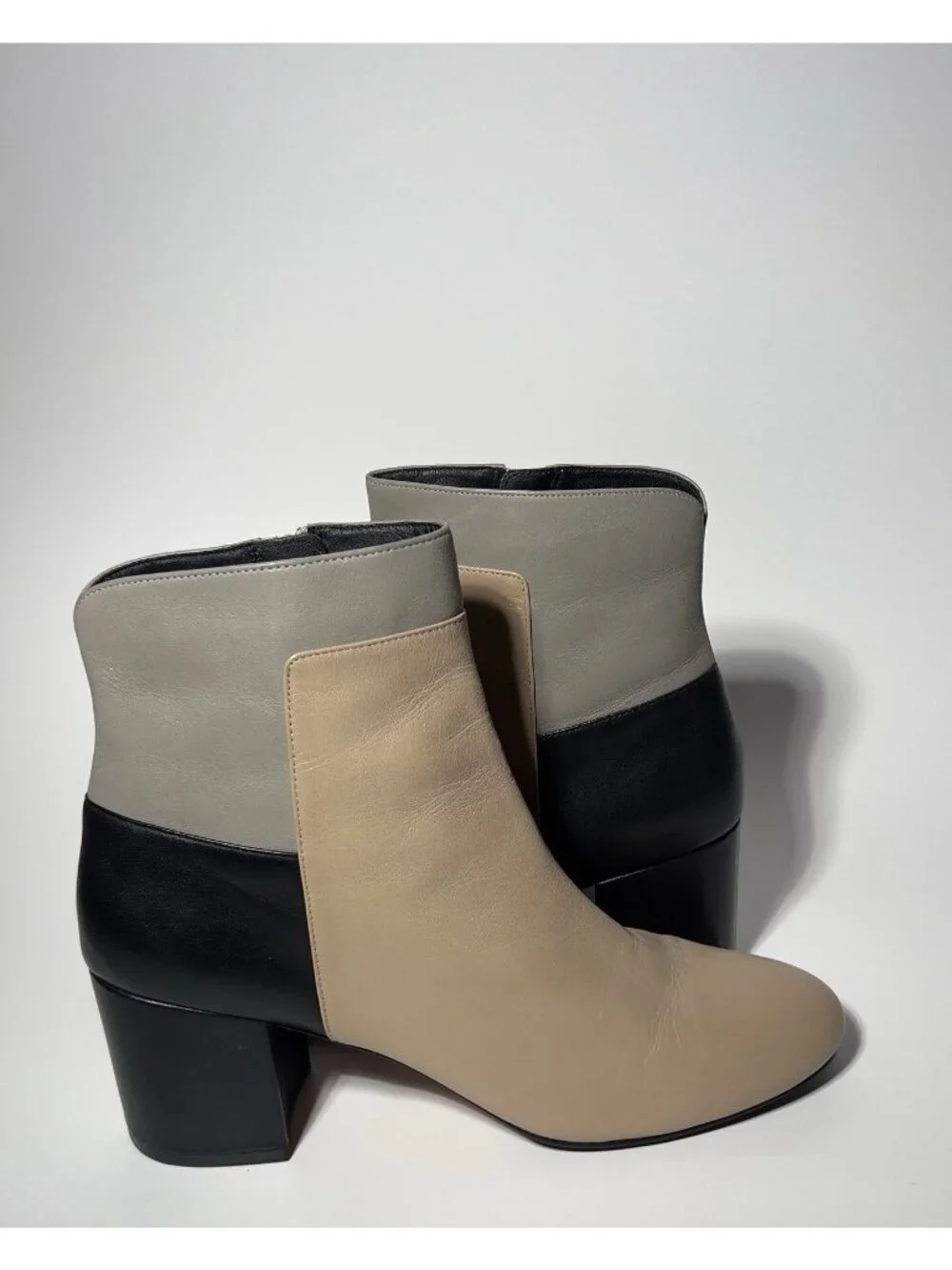Cole Haan Colorblock Leather Booties Women’s 8.5B Side Zip Block Heel